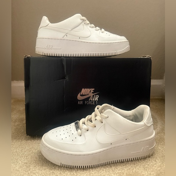 Nike Air Force 1s Sage Low (Women’s Size 7.5) - Picture 1 of 10